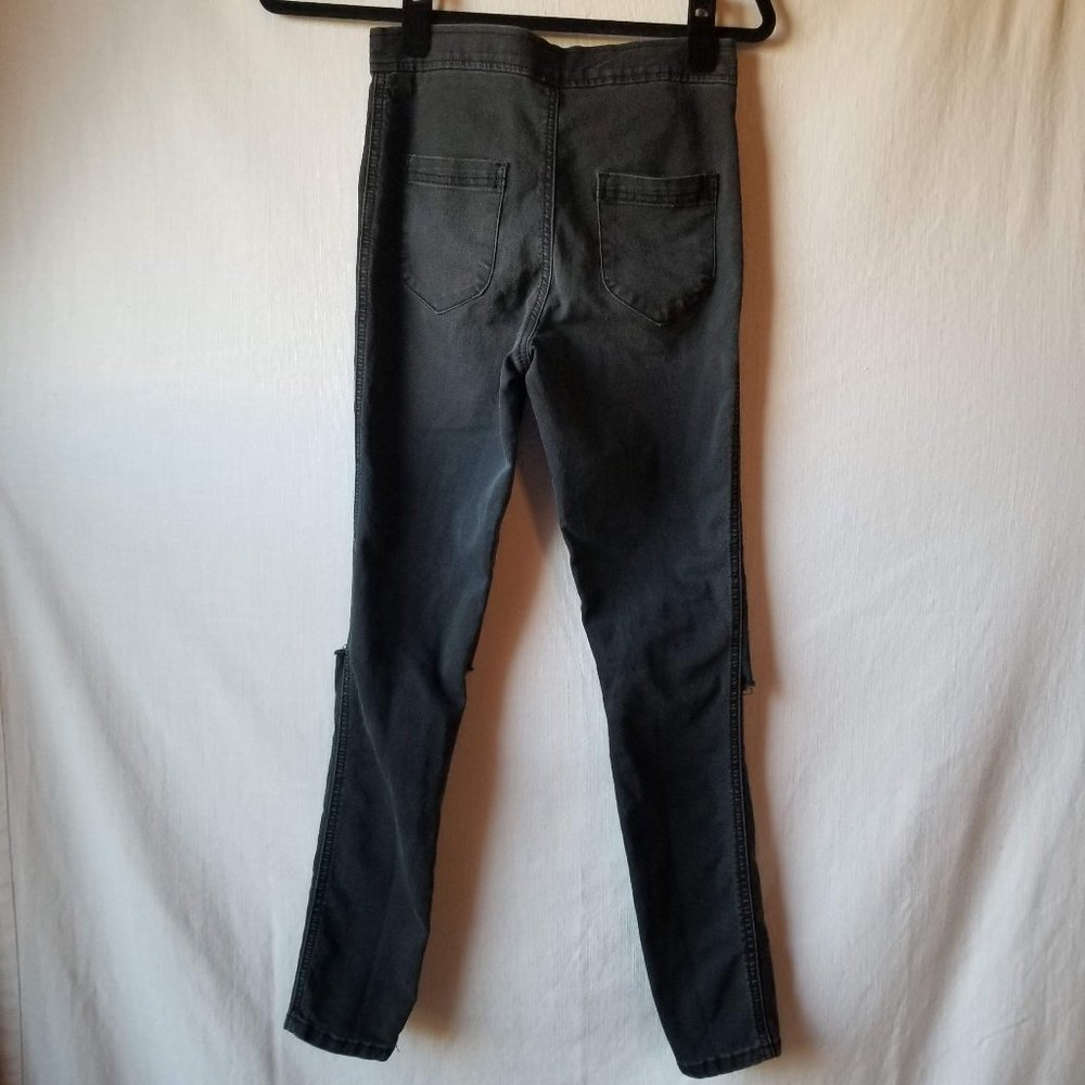 ASOS Black Jeans Distressed Knee Holes Womens Size 26X30 - Picture 3 of 10